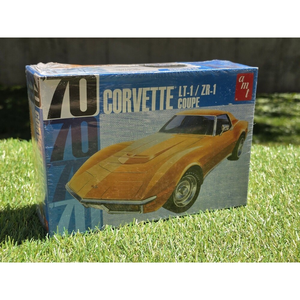 AMT 70 Corvette LT-1 / ZR-1 Coupe 1/25 Scale Model Kit New Sealed* AMT1097/12